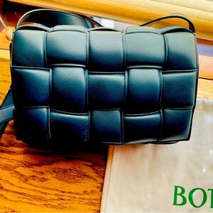 BOTTEGA VENETA
Padded Cassette Crossbody
